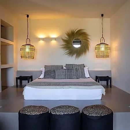Seesoo Beachfront Luxury Hideaway 4*