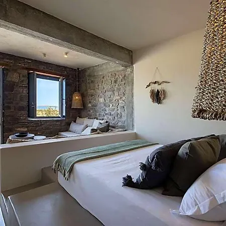 Seesoo Beachfront Luxury Hideaway 4* Páros