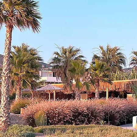 Seesoo Beachfront Luxury Hideaway 4*